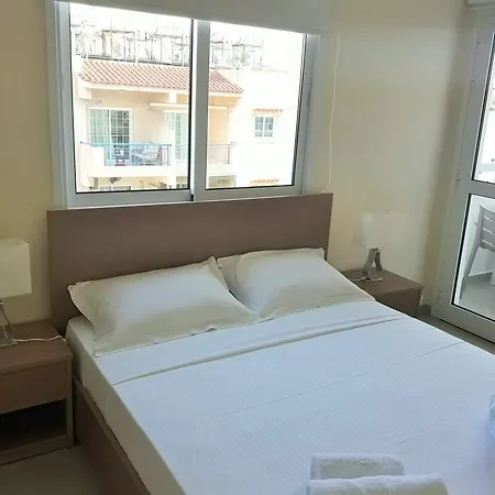 44 Tsimintia Court Апартаменты Ларнака