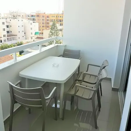 44 Tsimintia Court