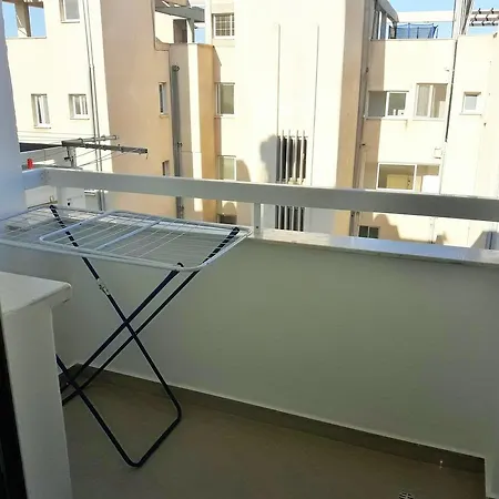 44 Tsimintia Court Апартаменты *